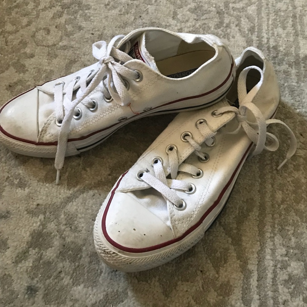 white converse low tops size 7W